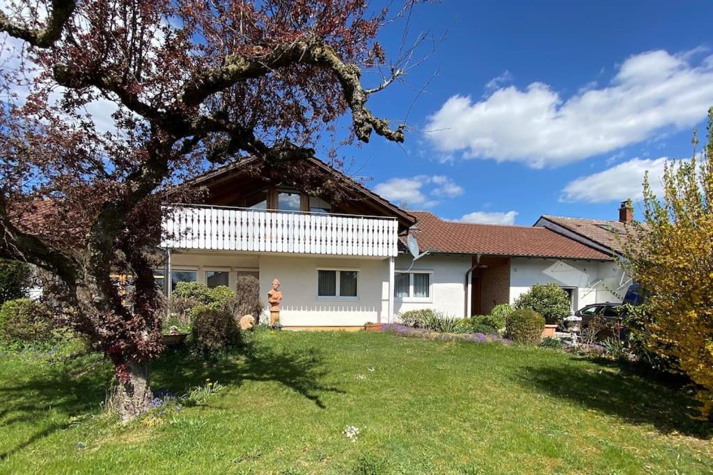 Gemuetliche Wohnung Bei Bad Waldsee Mit Balkon Exteriér fotografie